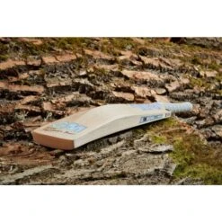 2024 Gunn And Moore Kryos DXM 606 Junior Cricket Bat -Cricket Gear Sales Store wy 23 kryos profile rt medium 2